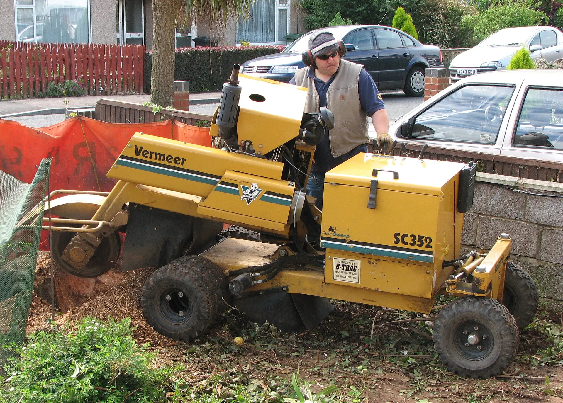 Tree and stump removal on a wooded lot in Montgomery County, Texas